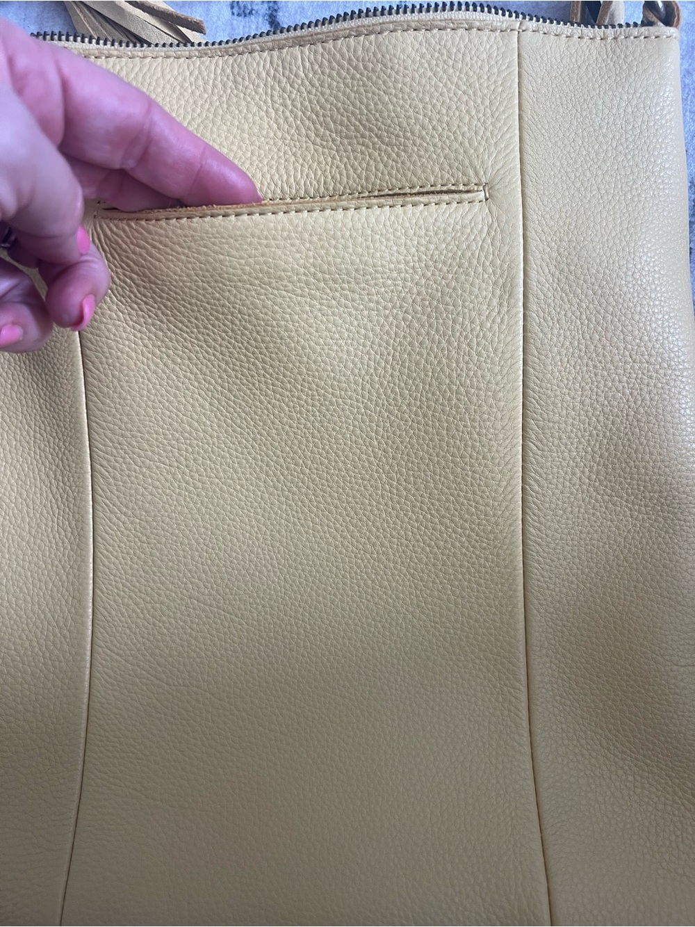 Yellow soft leather purse - Picture 3 of 3
